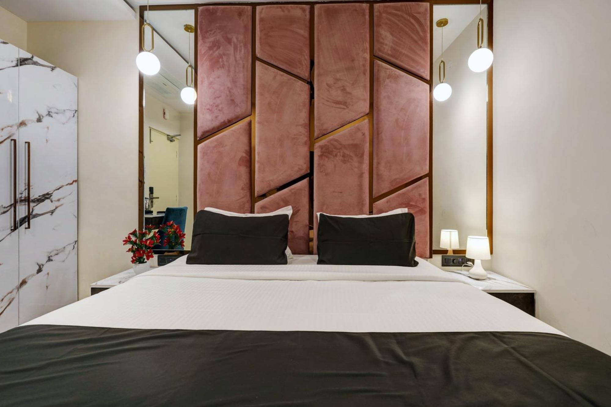 Astra Hotels & Suites - Koramangala Бангалор Екстериор снимка